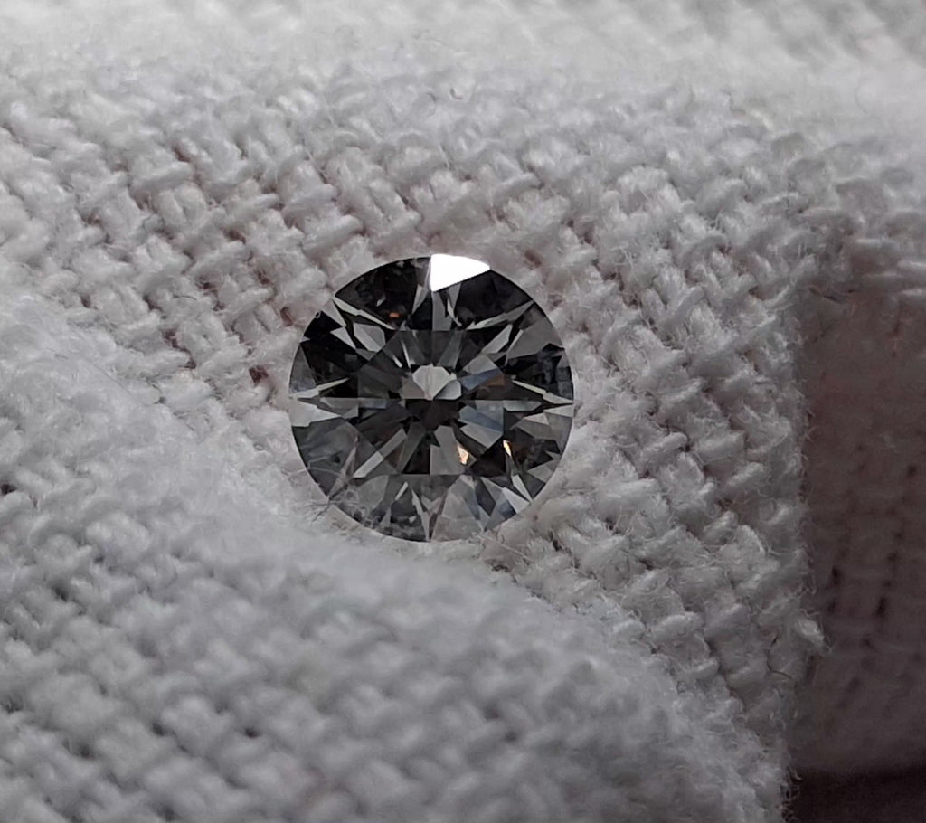 0.95 CT Natural Round Brilliant Cut H-I SI1-SI2