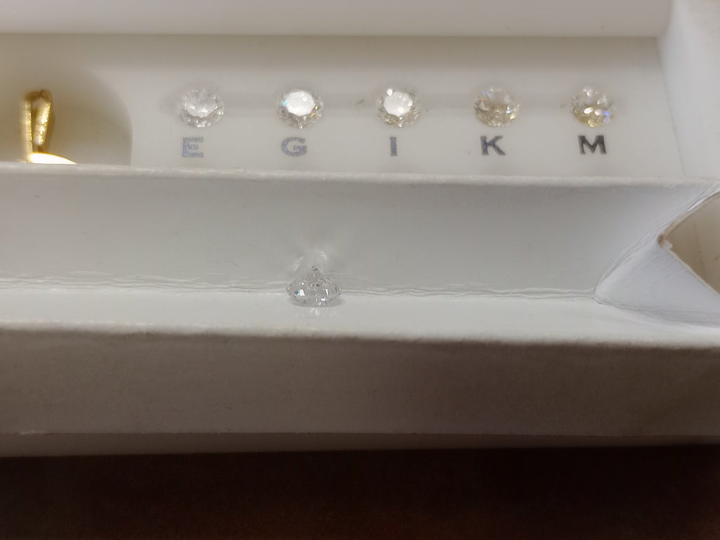 0.70 CT Natural Round Brilliant Cut FG I1