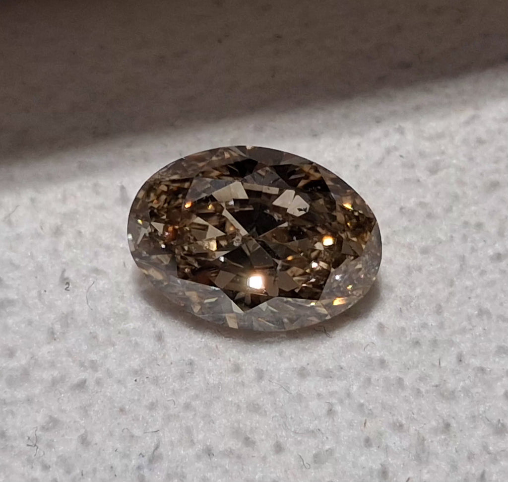 IGI 2.01 CT Natural Oval brilliant Y-Z SI2 Light Brown