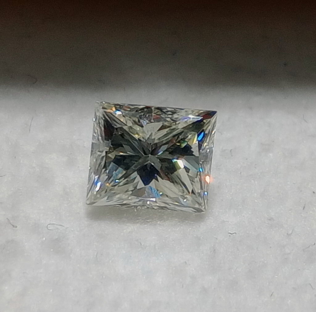 0.71 CT Princess Cut Natural Diamond K-L SI1