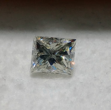 0.71 CT Princess Cut Natural Diamond K-L SI1