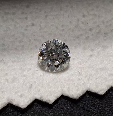 0.57 CT Natural Round Brilliant GH I1