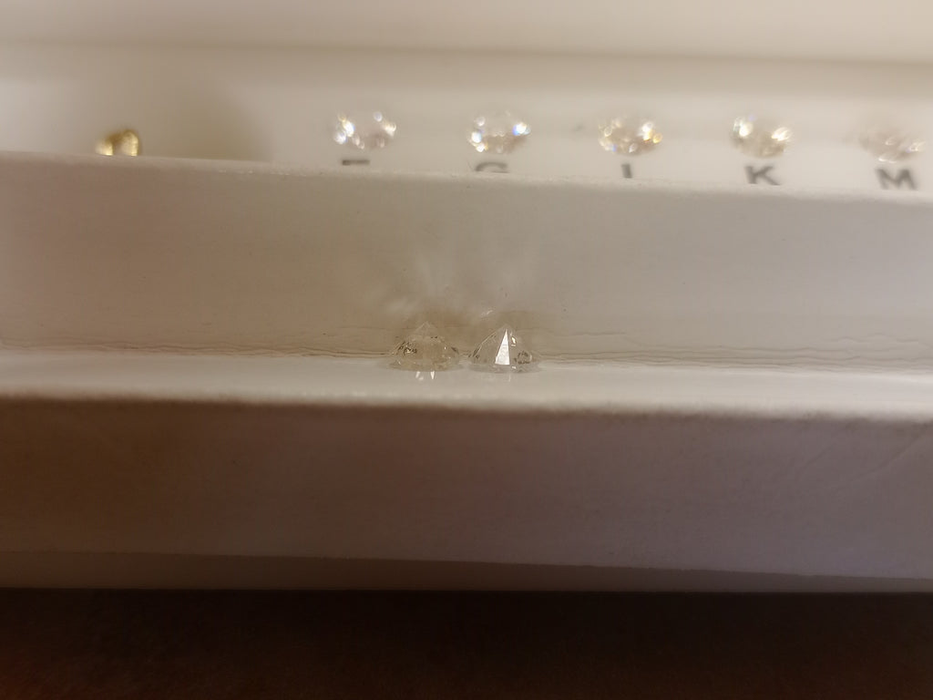 Matched Pair of Natural Round Brilliant Cut Diamonds 0.90 CTW I1-I2 GH