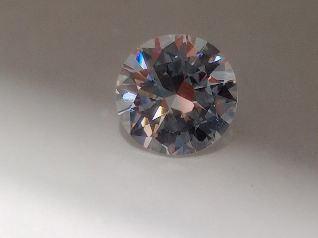 0.80 CT Round Brilliant Cut Natural Diamond G-H VS