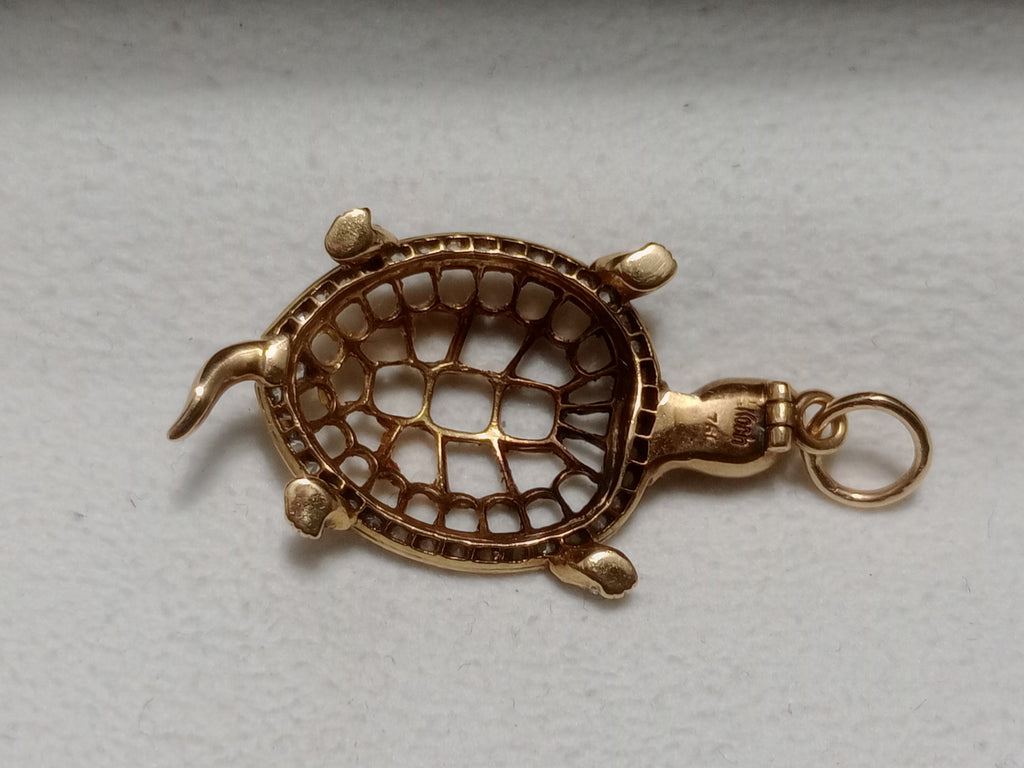 0.50 CTTW Old Cut Natural Diamond G-H SI Turtle Pendant 3.2 Dwt 18KT Gold