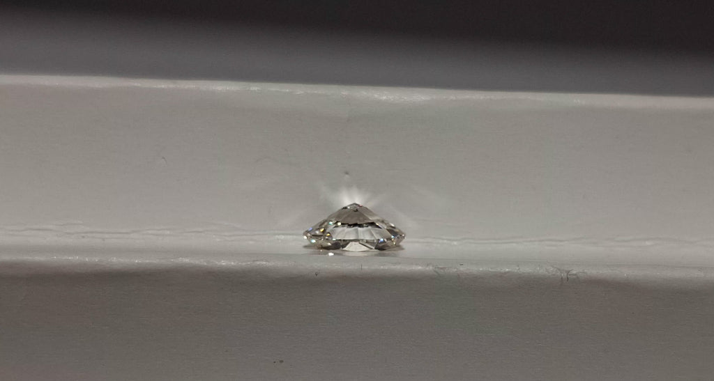 GIA 1.01 CT Natural Oval J VS2