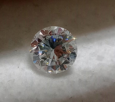0.52 CT Round Brilliant Natural Diamond H-I SI1-SI2