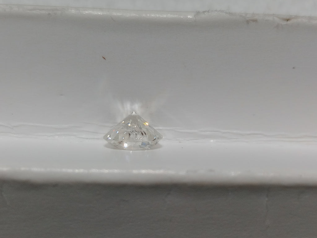 0.68 CT Round Brilliant Natural Diamond H-I I2
