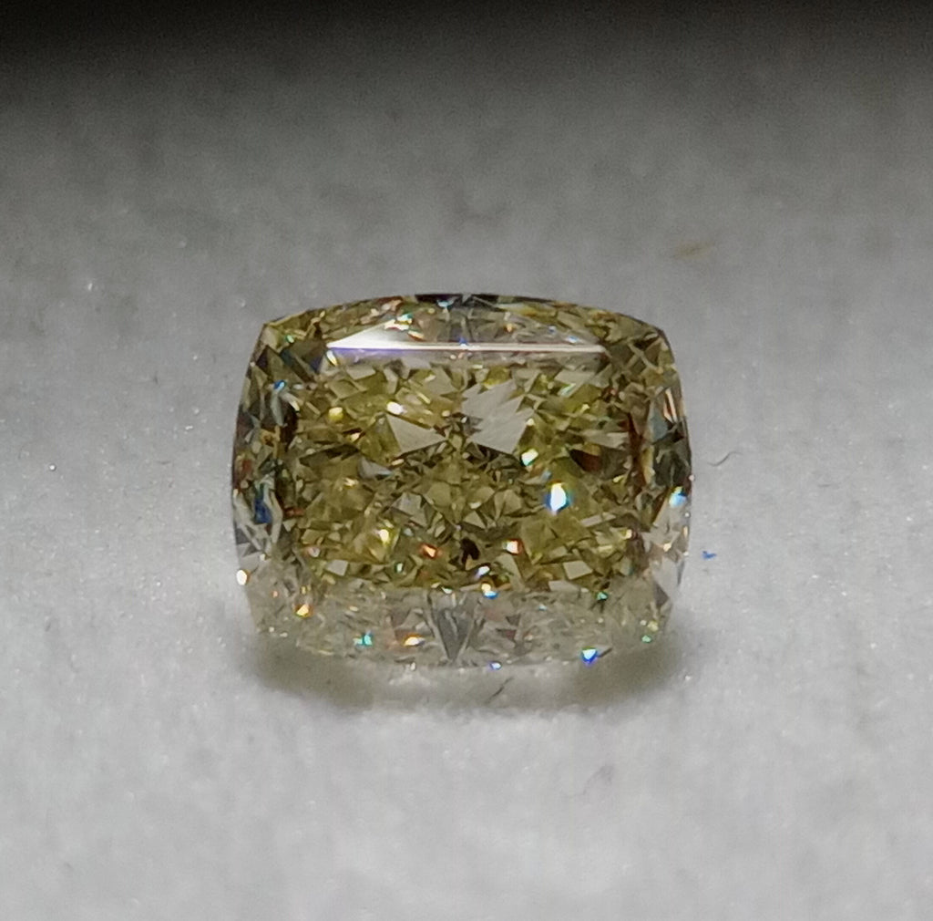 1.02 CT GIA Cushion Cut Natural Diamond S-T VS2