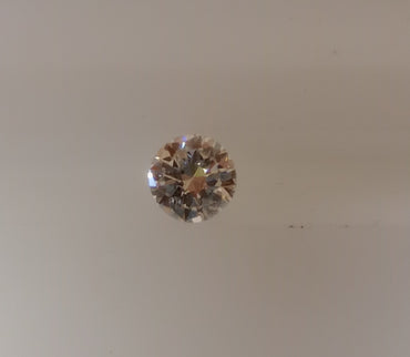 0.62 CT Round Brilliant Cut Natural Diamond GH, I1