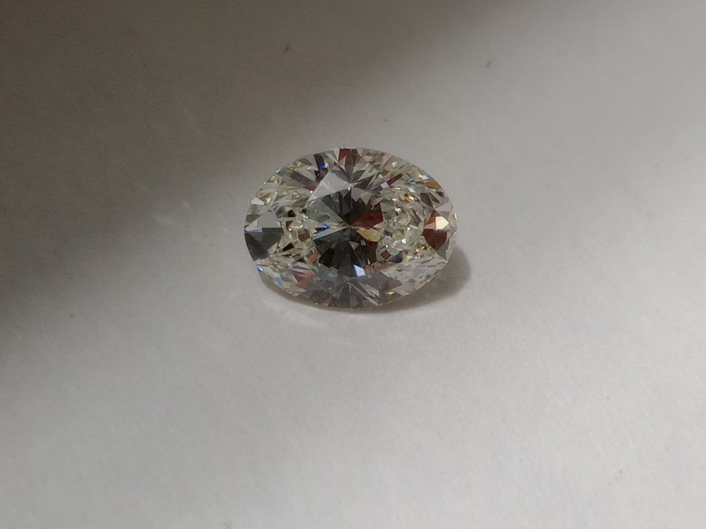1.01 CT GIA Oval Cut Natural Diamond J VS1