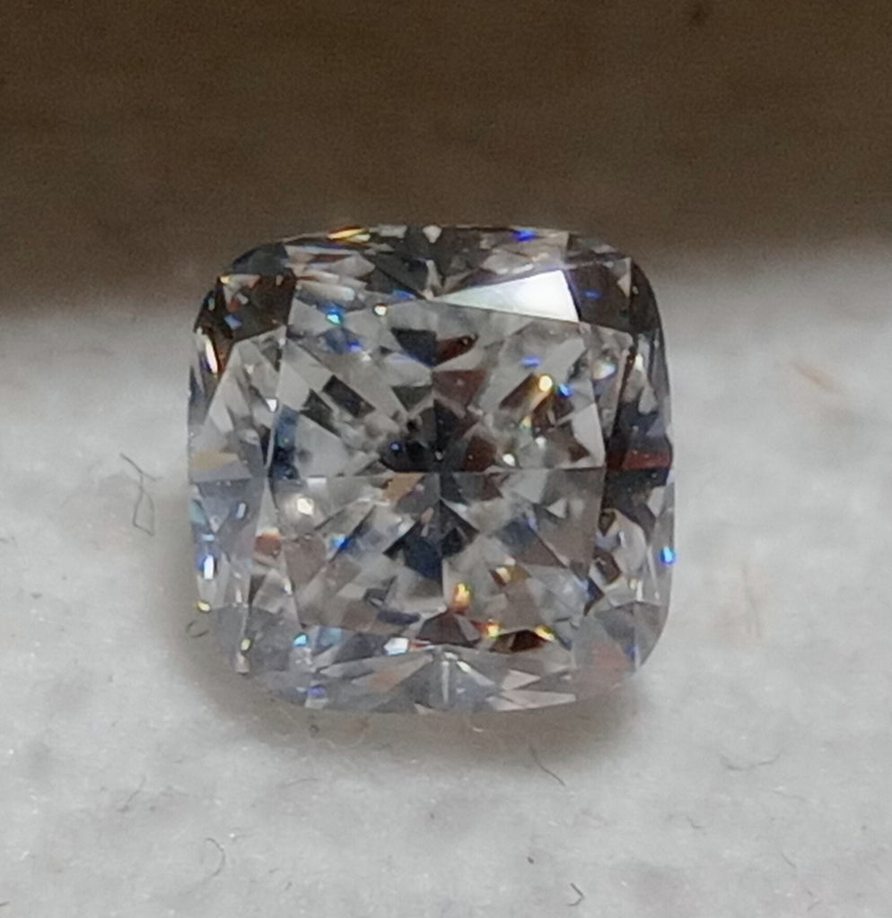 1.01 CT GIA Cushion Modified Brilliant Natural Diamond E VS1