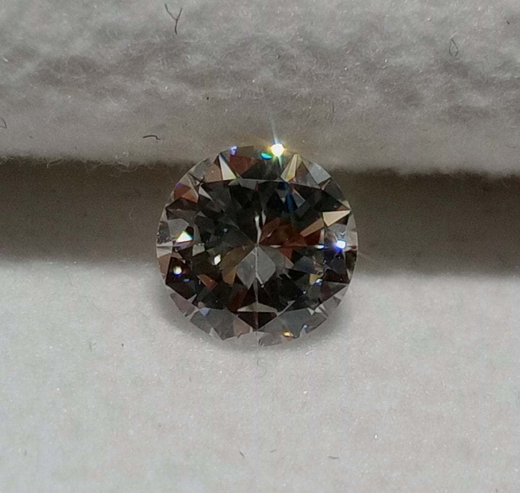 0.50 CT Round Brilliant Natural Diamond I-J VS