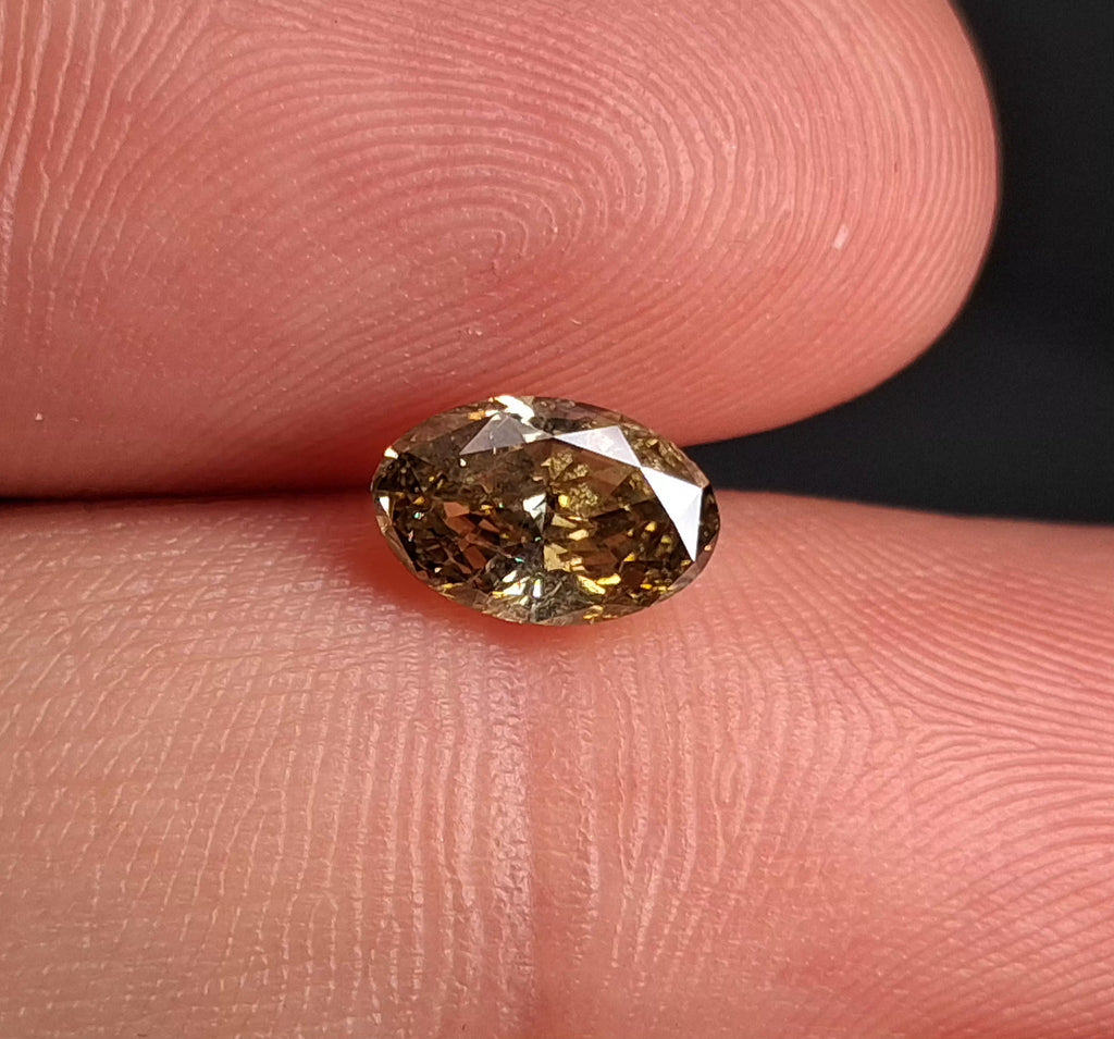 1.01 CT Natural Oval Cut Grey-green I1
