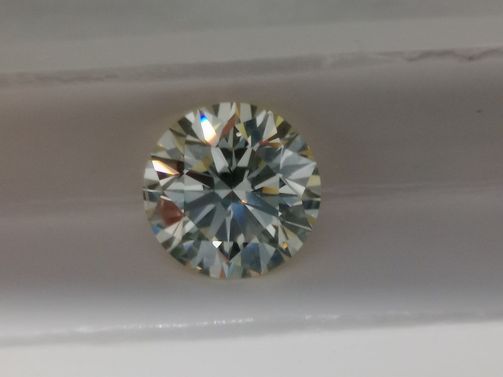 5.01 CT Natural Round Brilliant Cut Q-R SI2 XXX