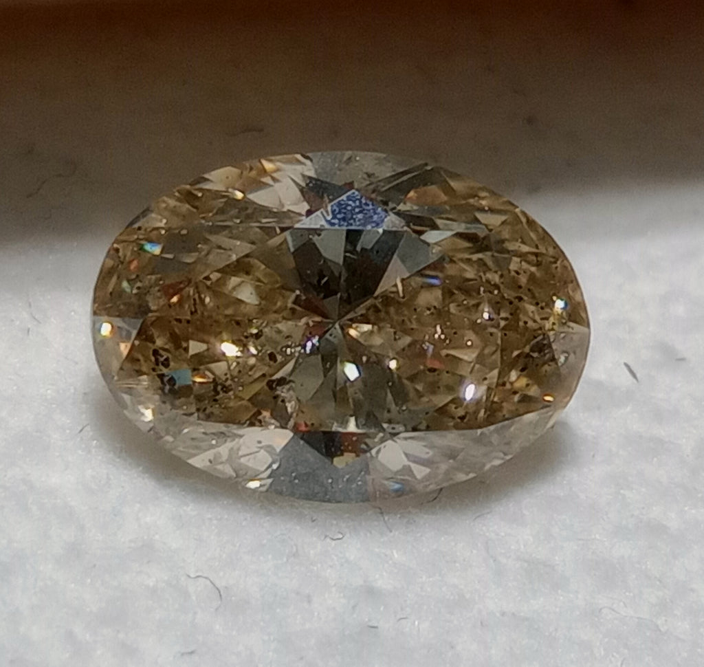 2.51 CT IGI Oval Brilliant Natural Diamond Q-R SI2