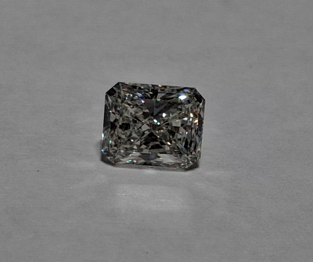 GIA 1.00 CT Natural Radiant I VS1