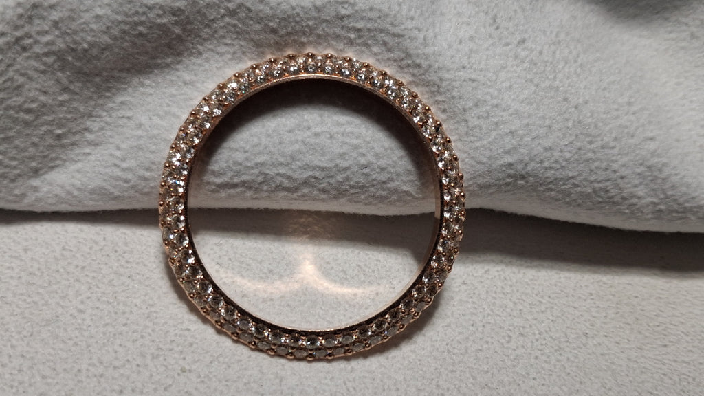 Watch Bezel 10.57 Grams 14k rose gold - EST 5CTTW White SI Goods