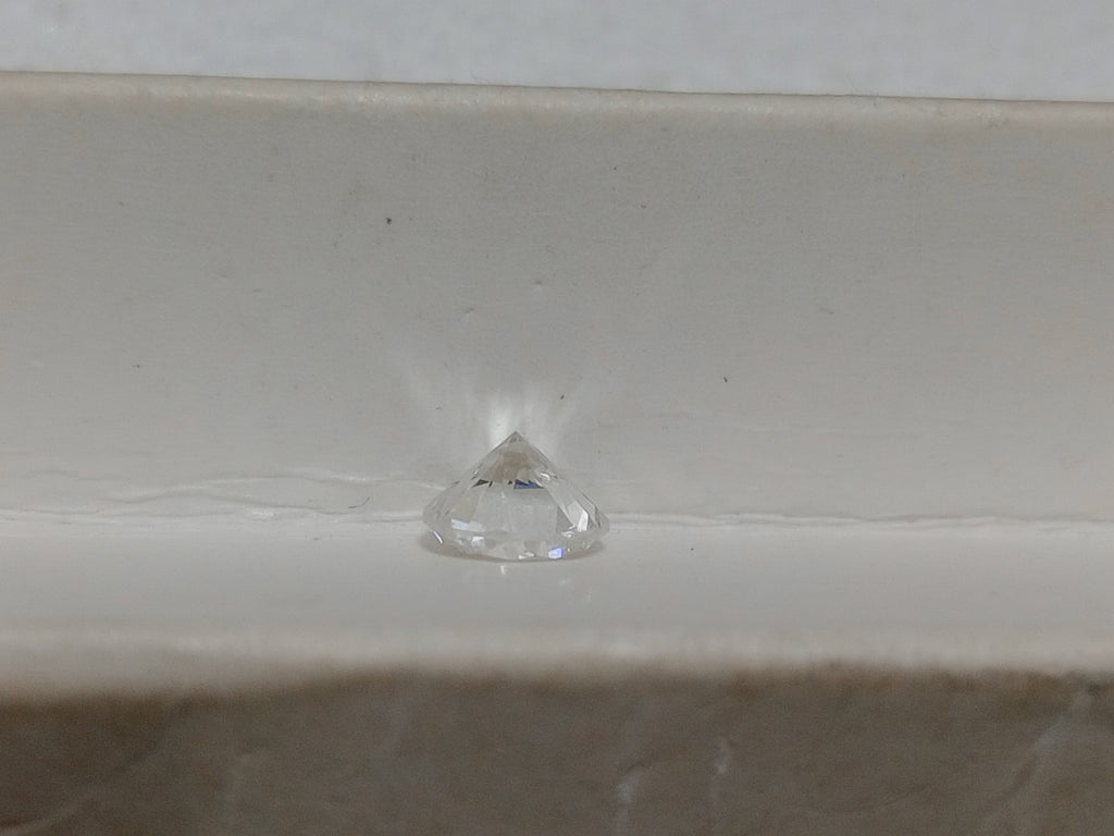 0.50 CT Round Brilliant Natural Diamond H-I VS1-VS2