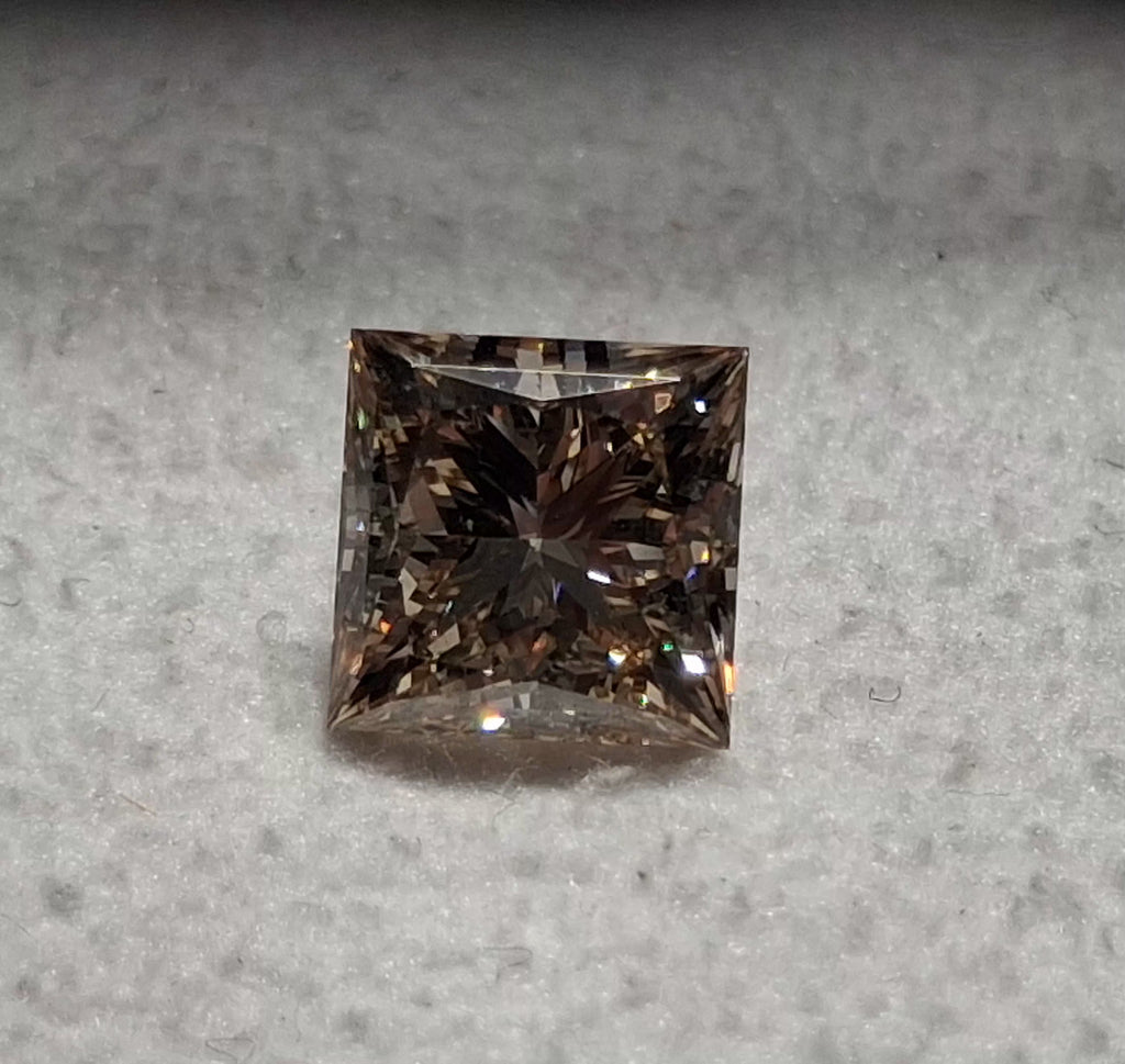 GIA 1.70 CT Natural Princess Cut WX Light brown VVS1