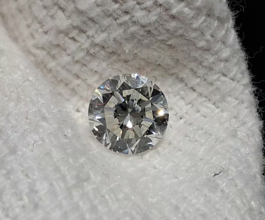 GIA 1.01 CT Natural Round Brilliant J SI1