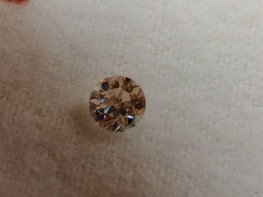 0.64 CT Natural OE J I1