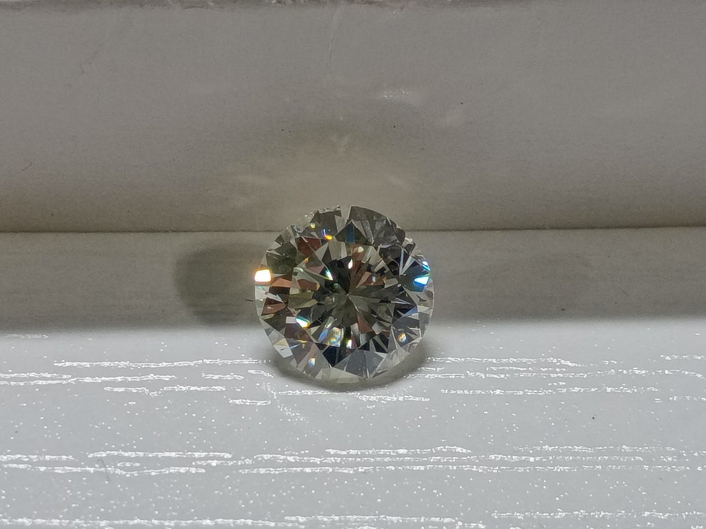 1.02 CT Round Brilliant Natural Diamond I-J SI1-SI2