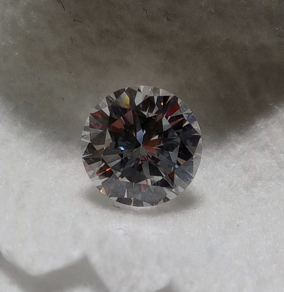 0.75 CT Round Brilliant Natural Diamond F-G VS
