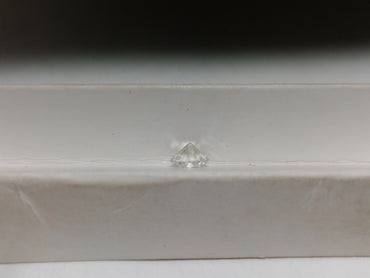 0.74 CT Round Brilliant Natural Diamond H-I VS2
