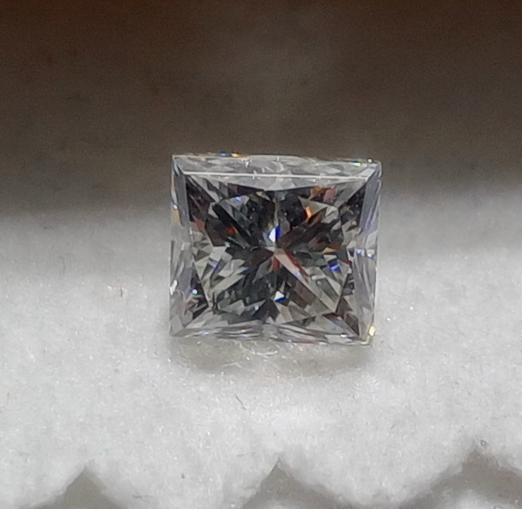 0.49 CT Princess Cut Natural Diamond G-H SI1-SI2