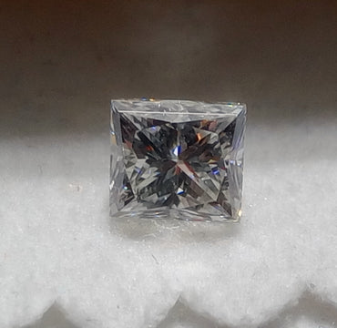 0.49 CT Princess Cut Natural Diamond G-H SI1-SI2