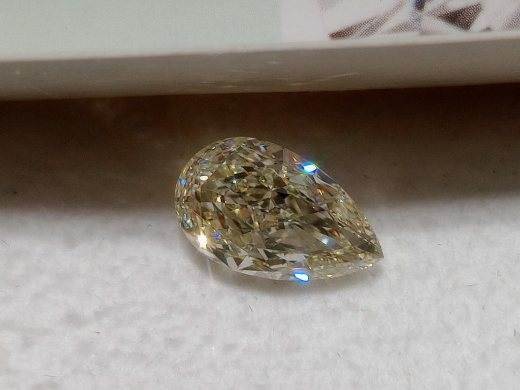 2.06 CT GIA Pear Modified Brilliant Natural Diamond U-V VS2