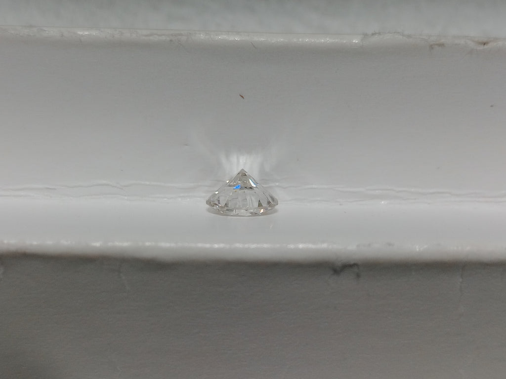 0.56 CT Round Brilliant Natural Diamond F-G SI1+