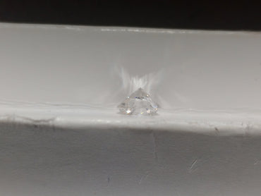 0.96 CT Round Brilliant Natural Diamond D-E SI2