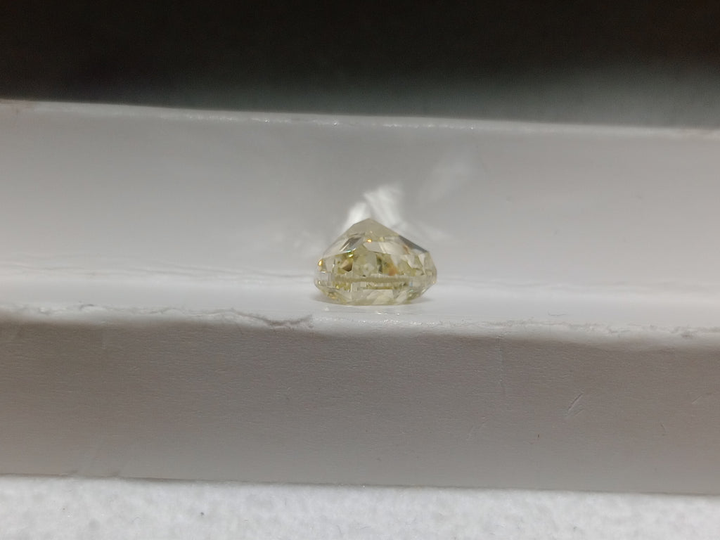 3.23 CT GIA Modified Heart Shaped Natural Diamond W-X VVS1 Beautiful Yellow