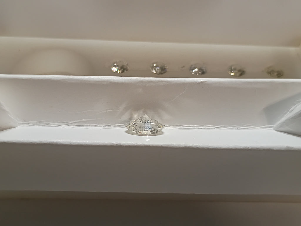 2.01 CT IGI Oval Shaped Natural Diamond H I1