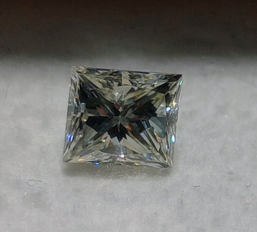 0.71 CT Princess Cut Natural Diamond K-L SI1