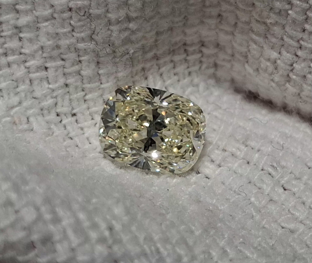 GIA 1.51 CT Natural Long Cushion S-T VS2 EX VG