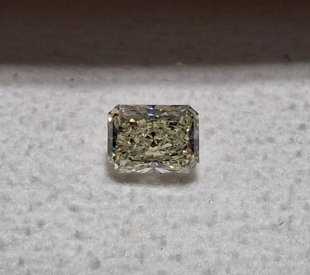 GIA 0.96 CT Natural Radiant Cut S-T Internally Flawless EX EX
