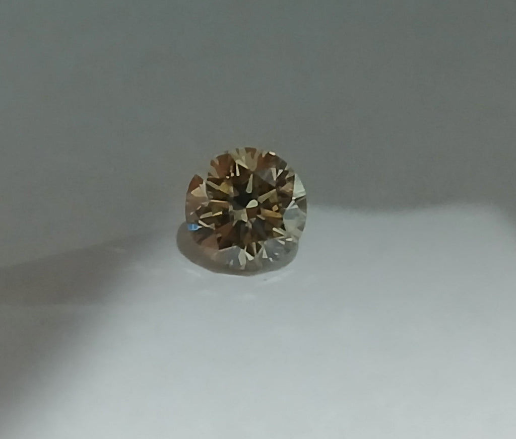 0.65 CT Round Brilliant Natural Diamond M-N I1