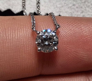 18k White Gold Dimond Necklace EST 0.75 GH VS2 Center Diamond