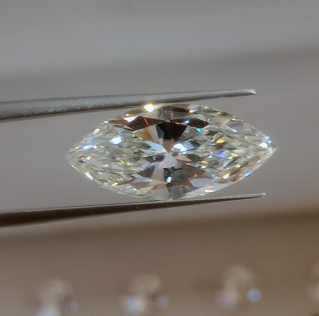 2.41 CT Natural Elongated Marquise KL VS2