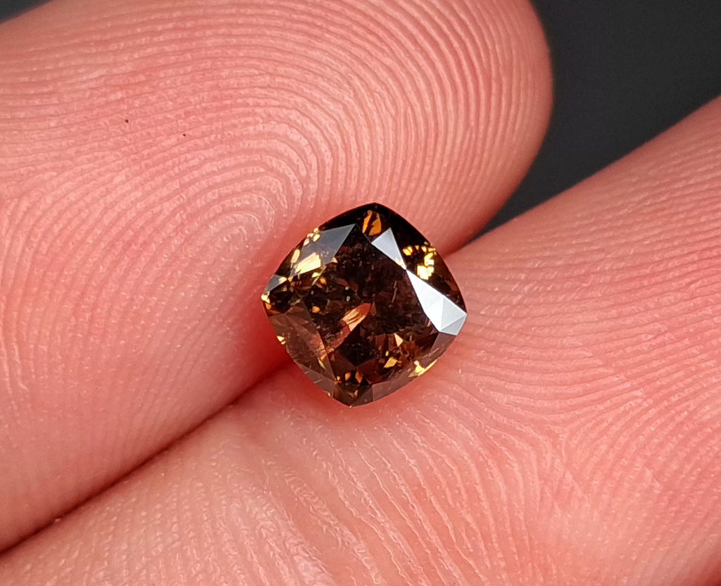 1.21 CT Natural Dark Brown Cushion I1