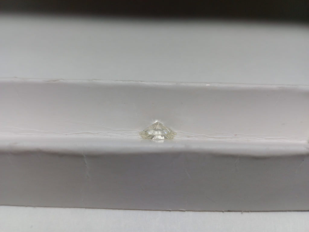 1.01 CT IGI Oval Shaped Natural Diamond K SI2
