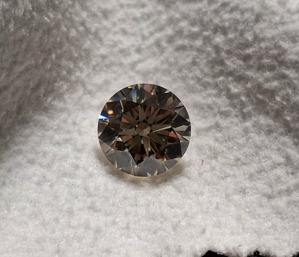 GIA 1.61 CT Natural Round Cut WX Light Brown VS2 XXX