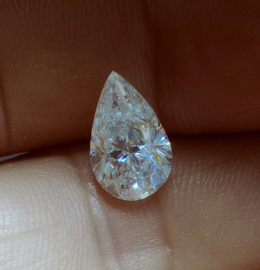 3.04 CT Natural Pear Diamond,H-I, I2