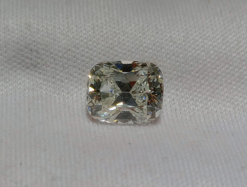 1.05 CT GIA Cushion Cut Natural Diamond H SI2
