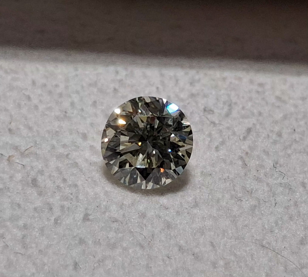 1.02 CT Natural Round Brilliant Cut NOP SI1-SI2