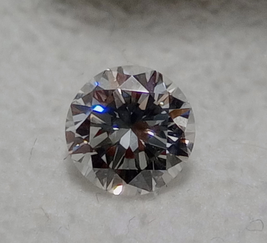 0.50 CT Round Brilliant Natural Diamond H-I VS1-VS2