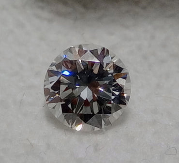 0.50 CT Round Brilliant Natural Diamond H-I VS1-VS2